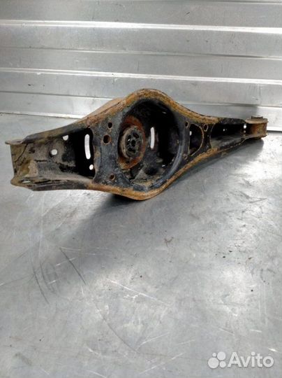 Рычаг подвески задний Audi A3 8P1 BSF 2005-2008