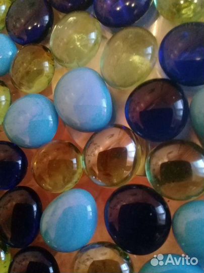 Стеклянные камни для декора