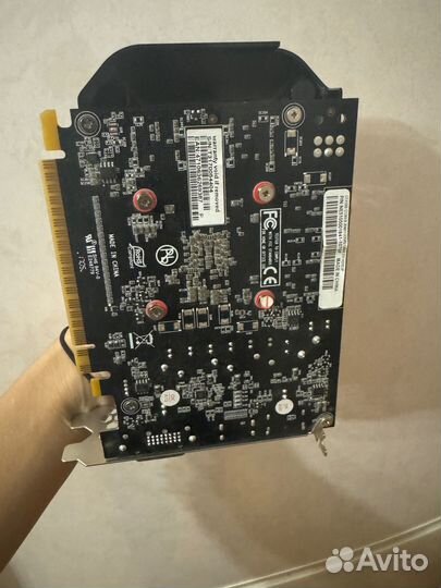 Продам видео карту GeForce1050 и Блок питания VX-4