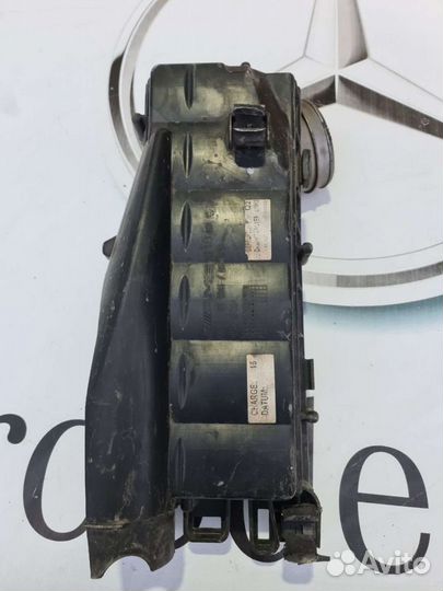 Корпус воздушного фильтра М113 5.5 AMG Compressor