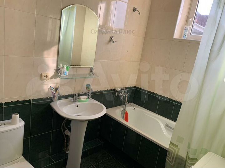 Дом 395 м² на участке 6 сот.