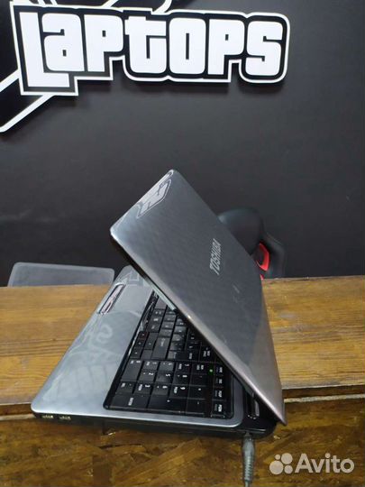 Ноутбук Toshiba / AMD A6