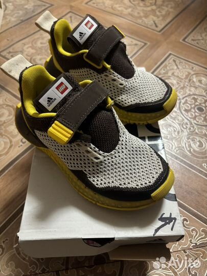 Кроссовки adidas lego