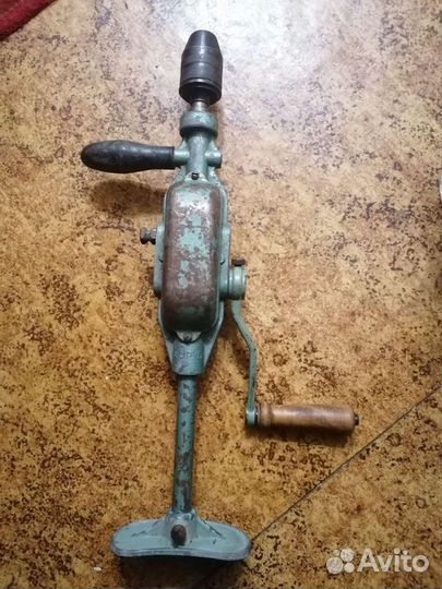 Дрель советская ручная