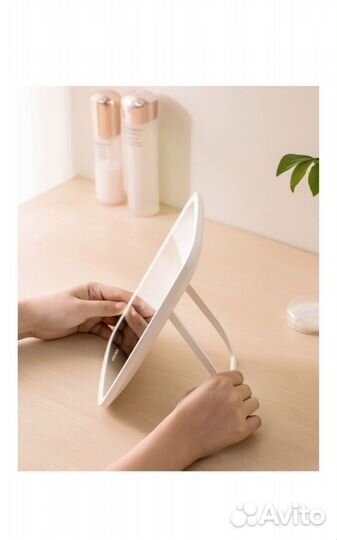 Зеркало настольное с подсветкой