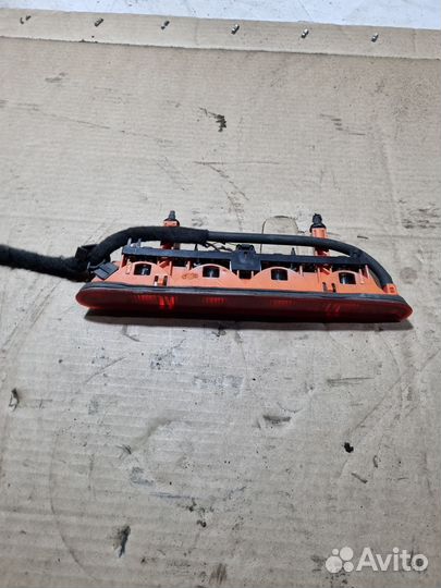 Стоп сигнал в крышу, Peugeot 307