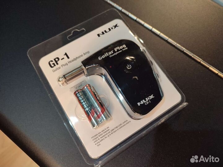 Гитарный мини-усилитель NUX GP-1