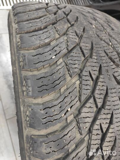 Nokian Tyres Hakkapeliitta R3 SUV 275/40 R20