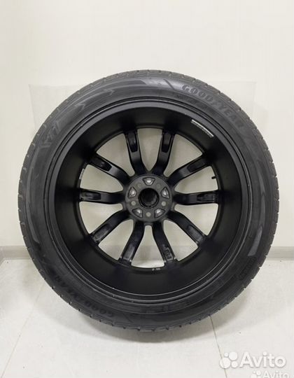 Новые Zeekr 001, Michelin X-Ice North 4 255/45 R21