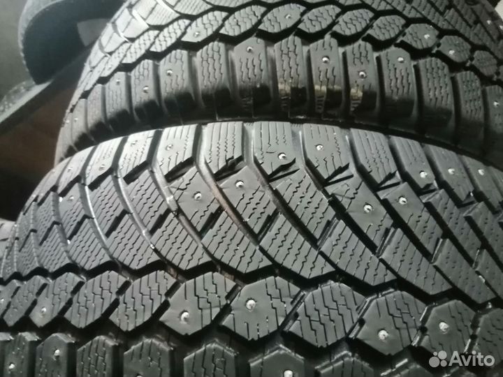 Gislaved Nord Frost 200 225/50 R17