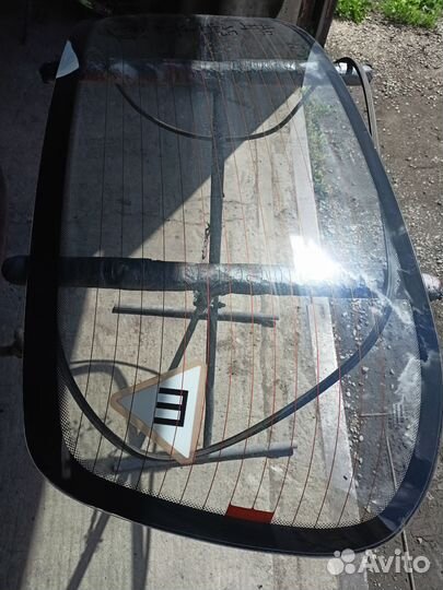Chevrolet lanos 08г. Стекло заднее
