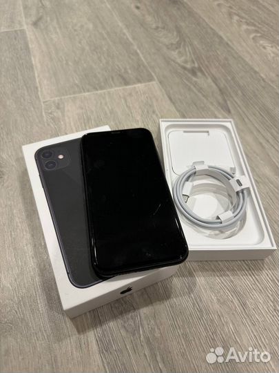 iPhone 11, 64 ГБ