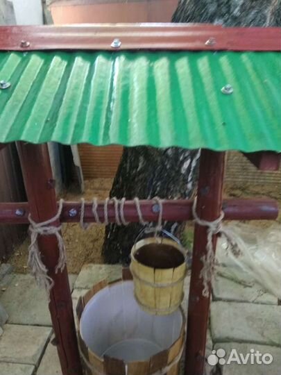 Декоративный колодец на дачу