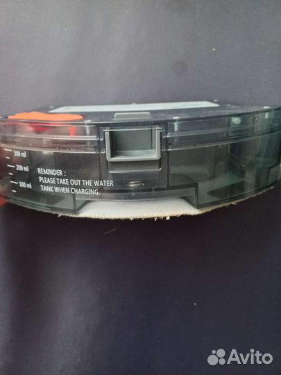 Робот пылесос polaris