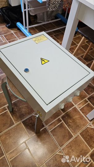 Щиток электрический, распаечные коробки, пакетник