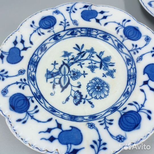 Тарелки луковый узор