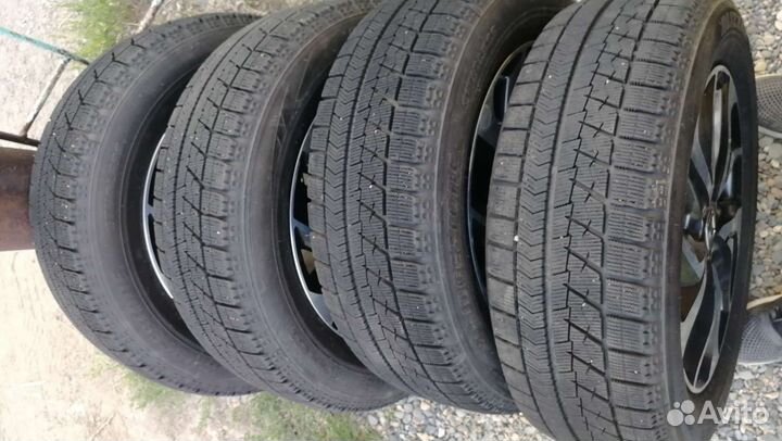 Bridgestone Blizzak VRX 205/60 R16 92S