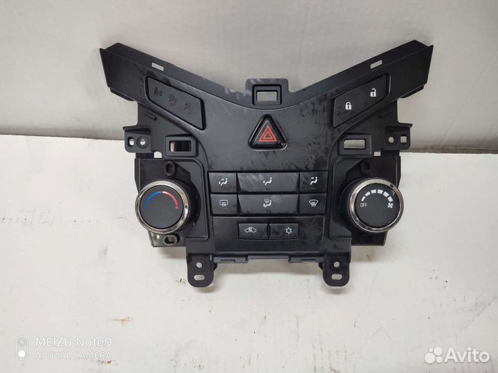 Chevrolet cruze блок управления климатом