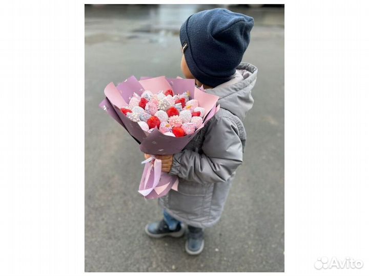 Клубника в шоколаде, букет из клубники KBK-3496