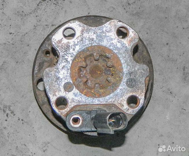 Ступица задняя VW Golf 4