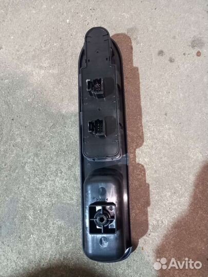 Блок кнопок стеклоподъемников Peugeot 307