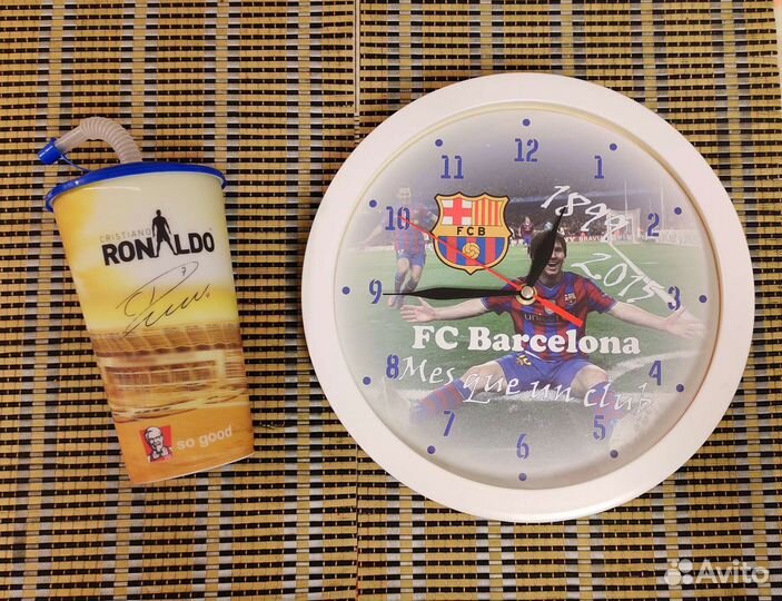 Фанатам Месси и Роналду - часы и стакан