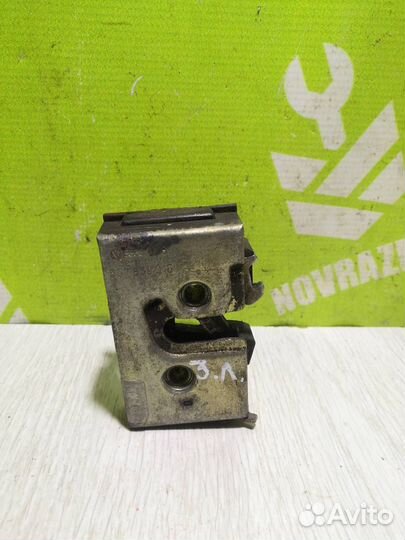 Замок двери задней левой Фольксваген Пассат Б3