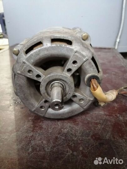 Двигататель стиральной машины