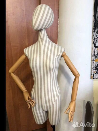 Манекен портновский 40-42, выставочный