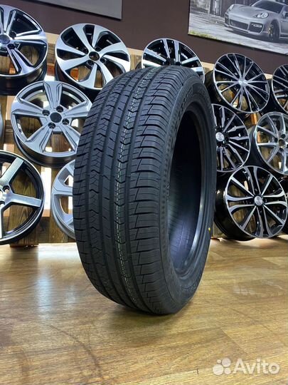 DoubleStar DSS02 235/55 R19 105V