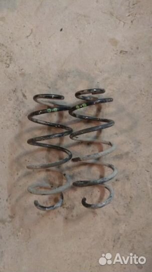 Передние стойки лада Гранта 2190-2905002/3 Пружины