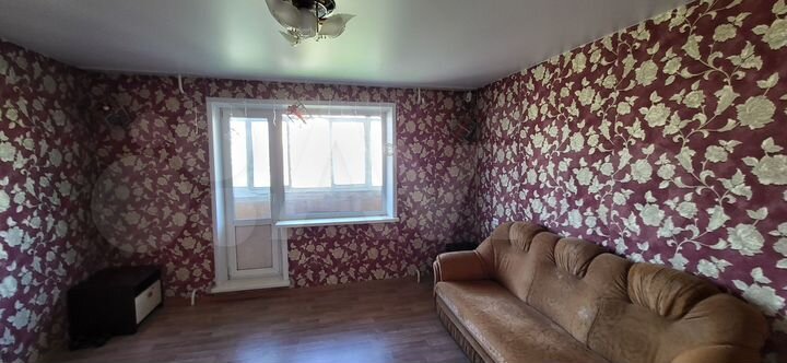 2-к. квартира, 50 м², 4/9 эт.