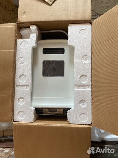 Хлебопечка новая Alaska BM2700