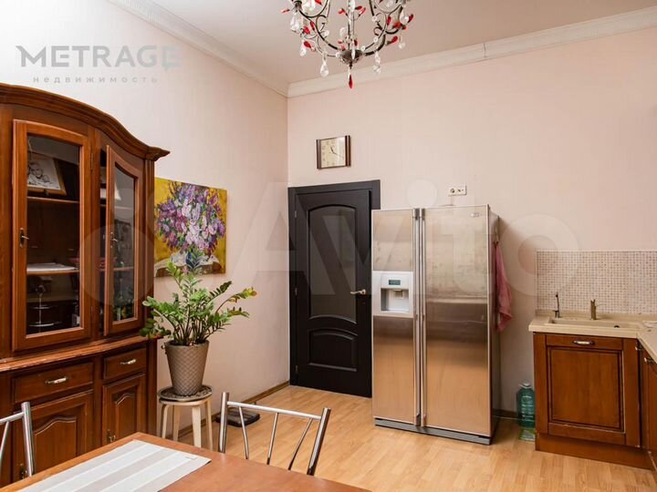 4-к. квартира, 121 м², 2/9 эт.