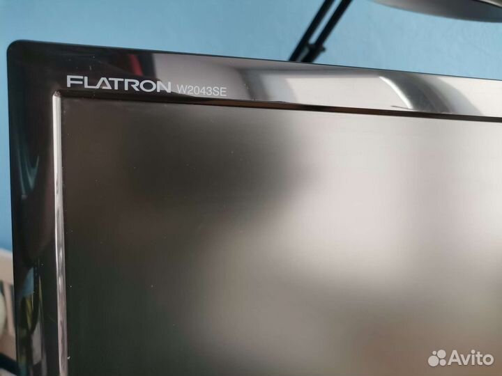 Монитор LG flatron W2043SE