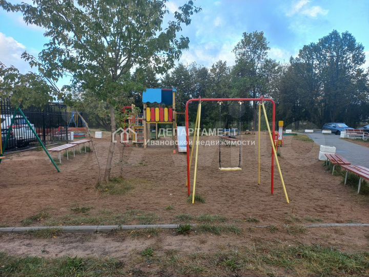 3-к. квартира, 118 м², 4/10 эт.