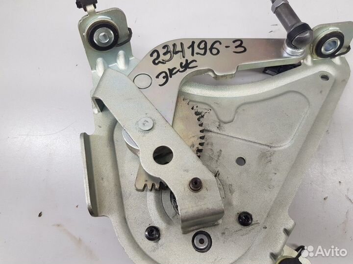 Механизм подъема двери багажника (Hyundai Equus)