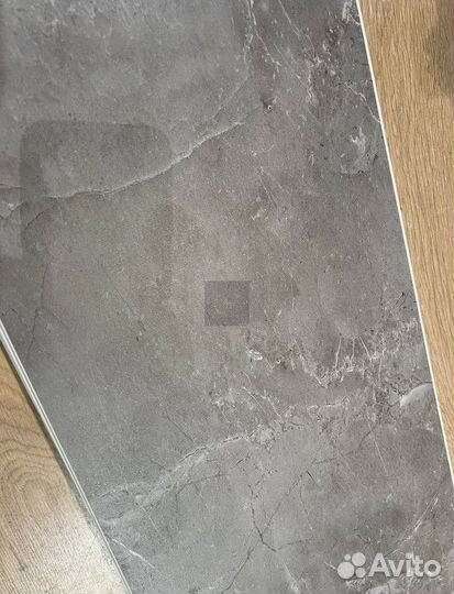 Кварцвиниловая плитка клеевая