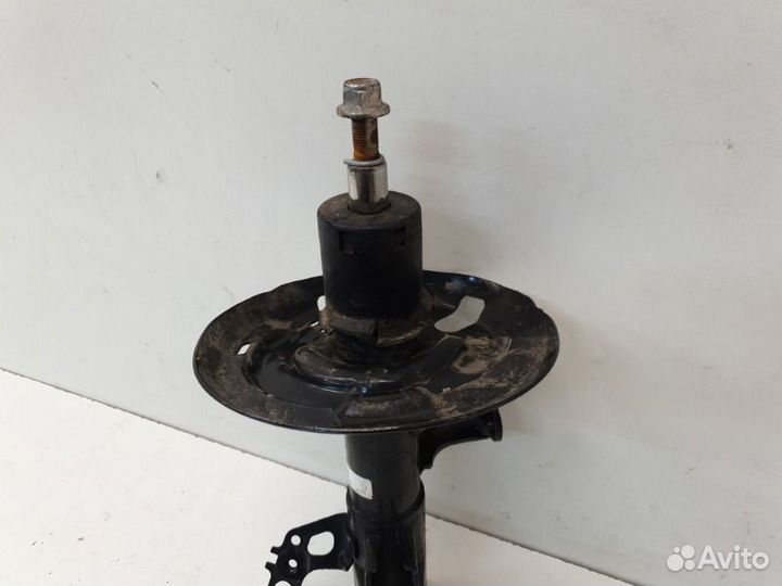 Амортизатор передний левый Toyota Camry V70 2018