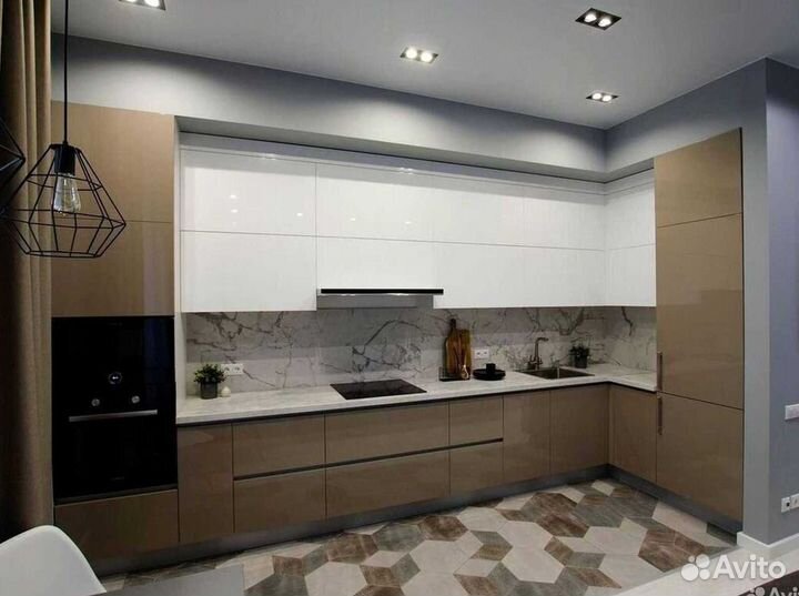 Кухонный гарнитур угловой в потолок на заказ