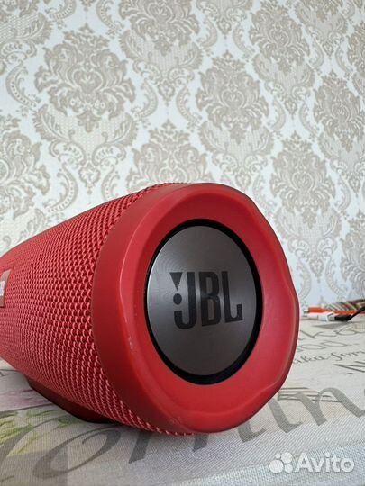 Колонка JBL charge 3