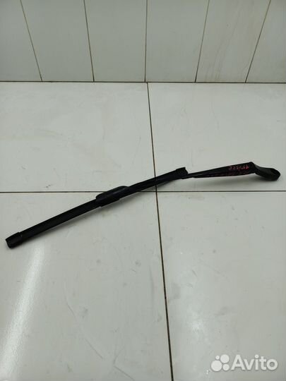 Поводок стеклоочистителя правый (Tank 300)