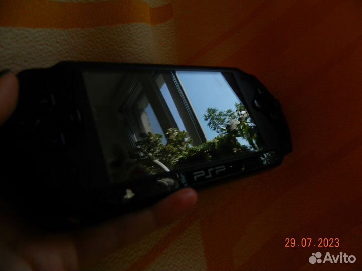 Sony PSP-E1008