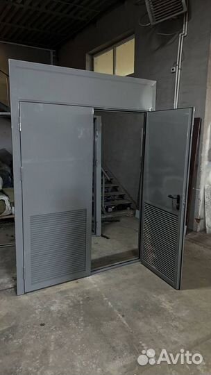 Двери тамбурные, подъездные