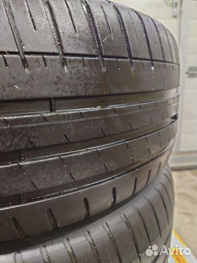 Michelin Pilot Sport 3 235/45 R18 98Y