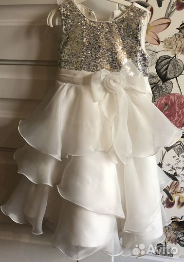Праздничное платье для девочки 110