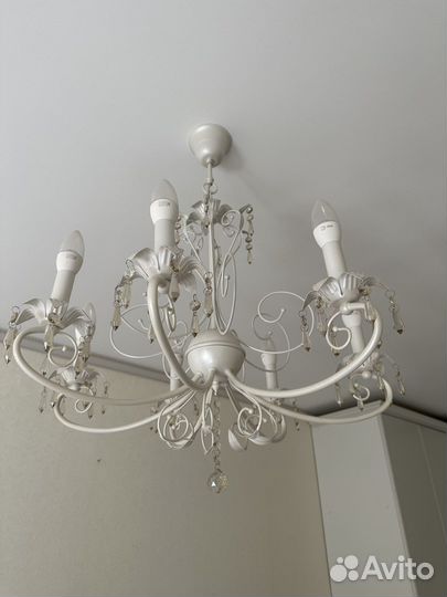 Люстра и бра