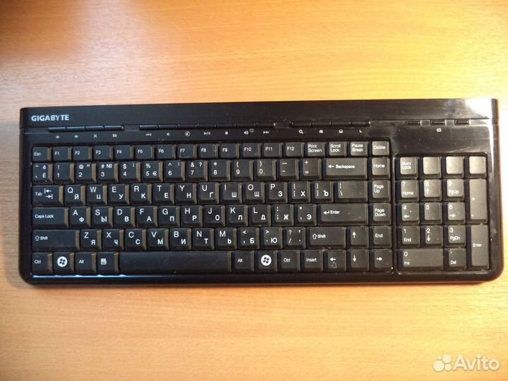 Комплект клавиатура и мышь беспроводные Gigabyte