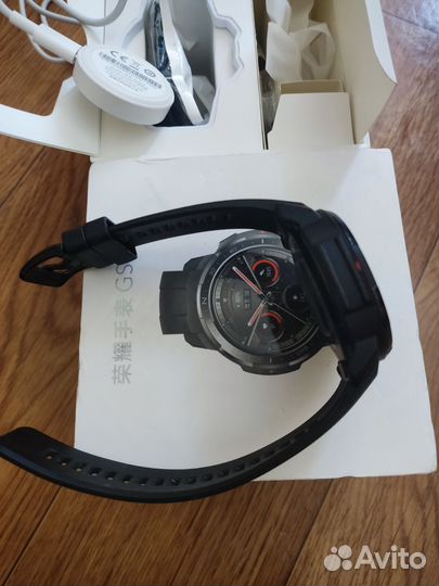 Смарт часы honor watch gs pro