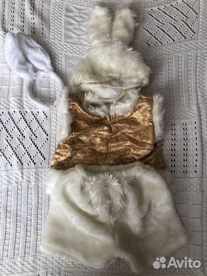 Новогодний костюм зайчика